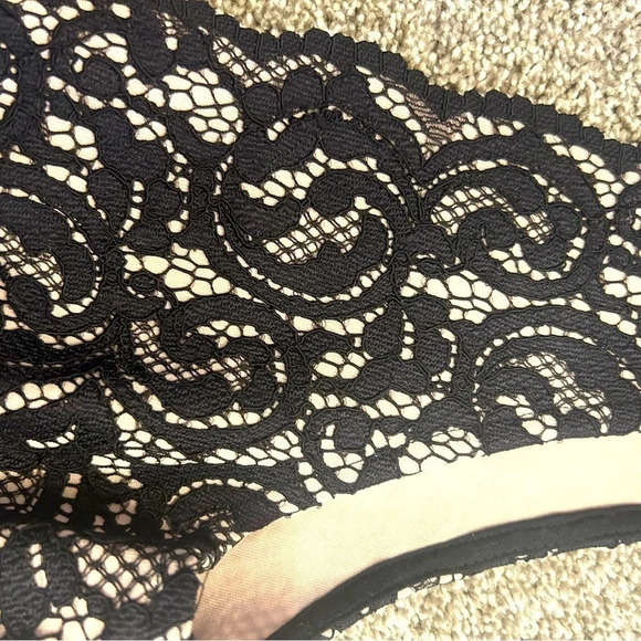 NWT warehouse brand dress size  2 black lace - Picture 2 of 8